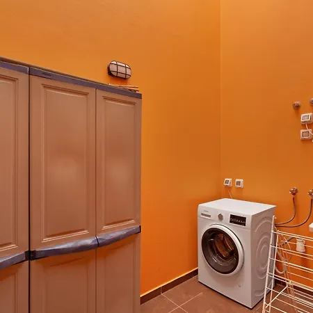 Casa Santana Tatil Evi Vecindario (Gran Canaria)